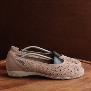 Mephisto Flats Womens SZ 9 Beige Elsie Perf Leather Slip On Flat Comfort Shoes